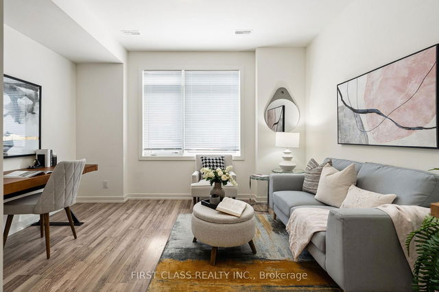 98 - 370D Red Maple Road