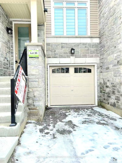 92 Lyall Stokes Circ, East Gwillimbury - Mt Albert image-0-2