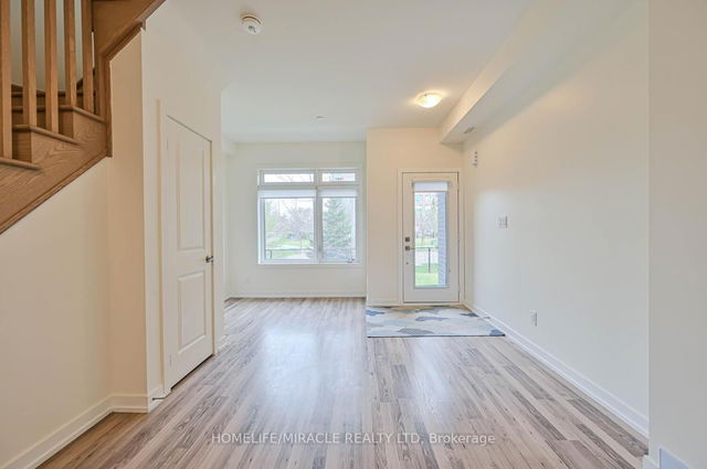 115 - 370 Red Maple Road