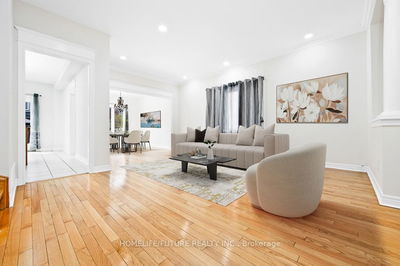 294 Mcbride Cres, Newmarket - Summerhill Estates image-0-1