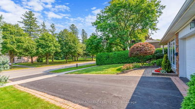 150 Bay Thorn Dr, Markham - Royal Orchard image-0-3