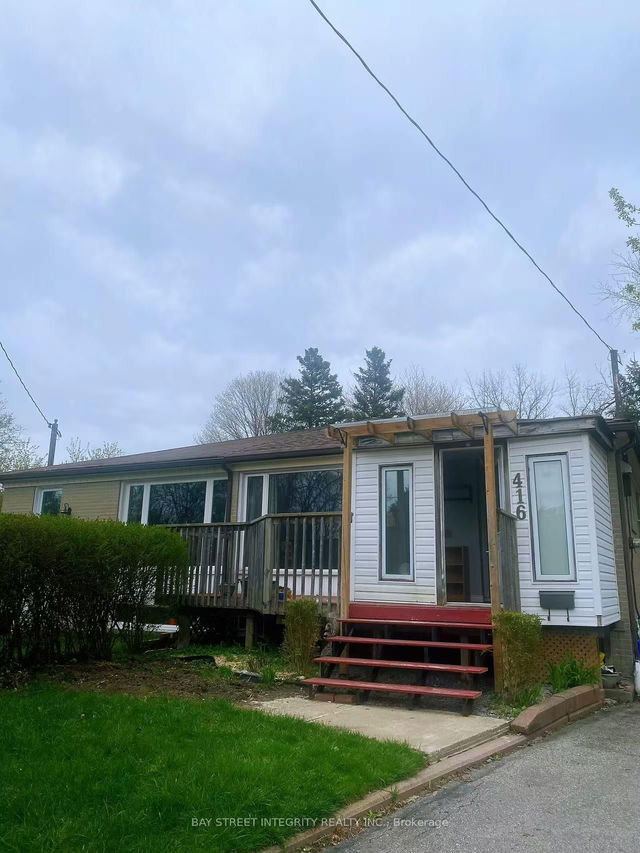 Main 416 Browndale Crescent