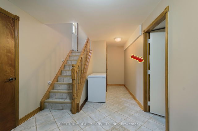 Bsmt - 8432 Martin Grove Road