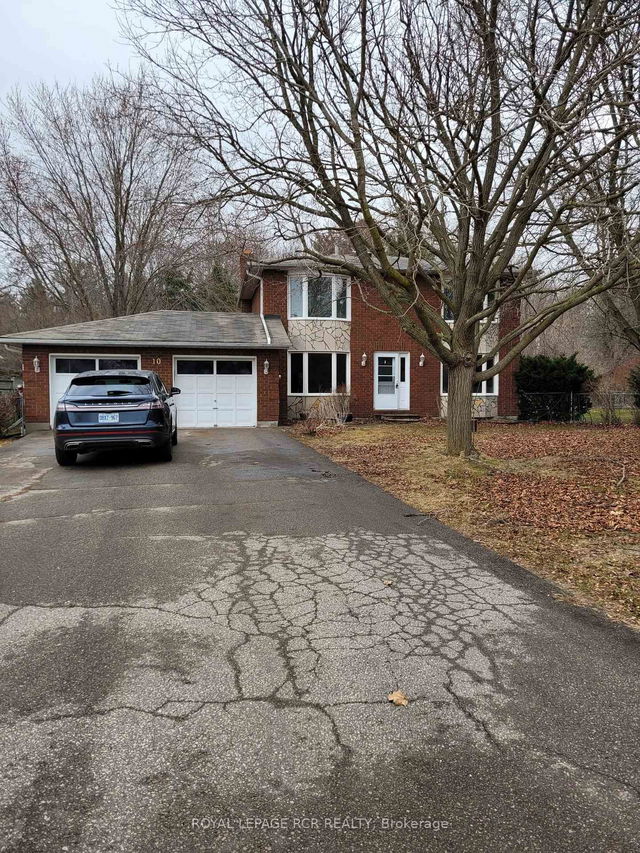 10 Lepard Crescent