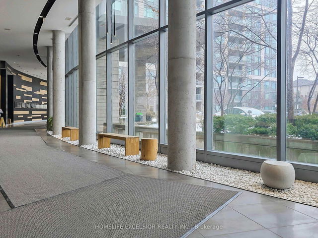 1018 - 273 South Park Road
