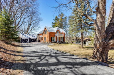 19052 Centre St, East Gwillimbury - Mt Albert
