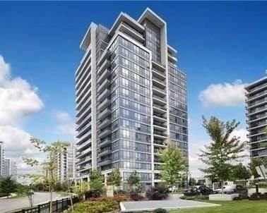303 - 75 North Park Road