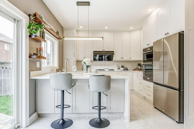67 Pondmede Crescent