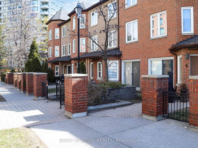 3 - 735 New Westminster Drive