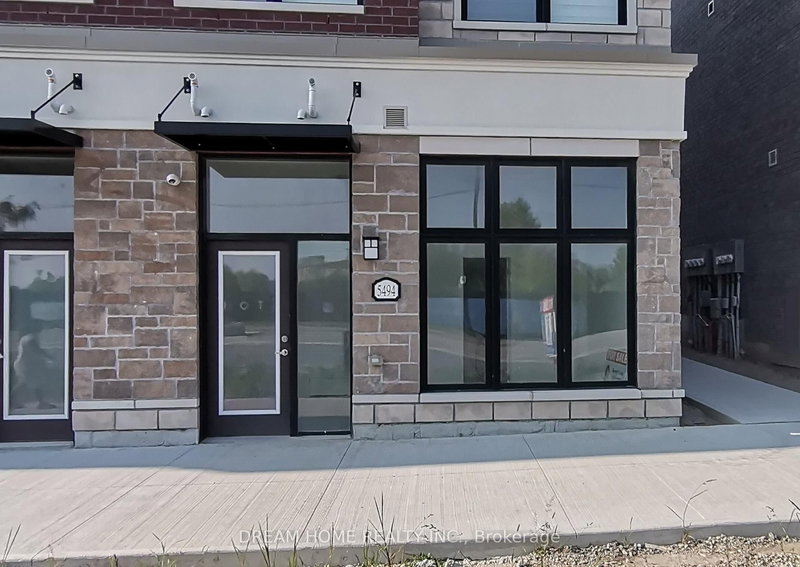 5494 Main St, Whitchurch-Stouffville, L4A 4W8 | Image 2