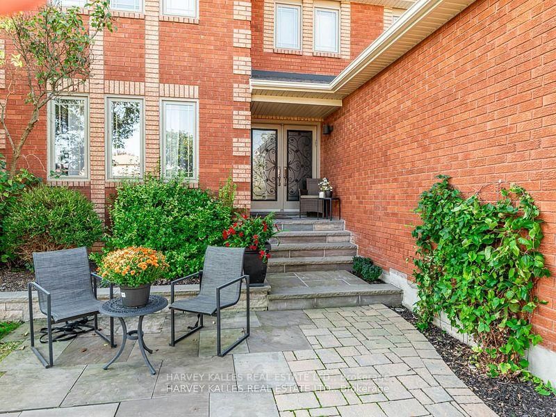 Detached House for sale at 21 Tamara Drive, Richmond Hill, Devonsleigh, L4S 1E7 - MLS: N12127618
