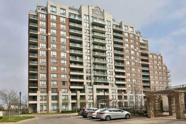 804 - 350 Red Maple Road