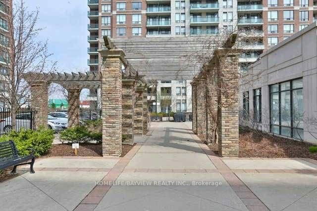 804 - 350 Red Maple Road