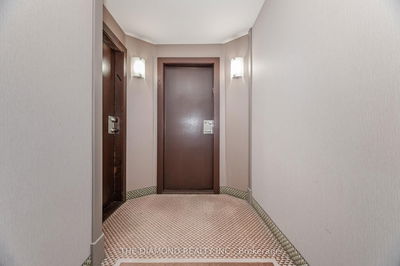 Unit 610 — 7250 Yonge St, Vaughan - Crestwood-Springfarm-Yorkhill image-0-4