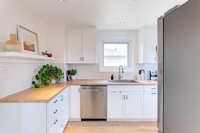 128 Murray Dr, Aurora - Aurora Highlands image-0-2