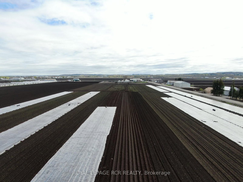 30 Aileen Ave, King, L3Y 4V9 | Image 3