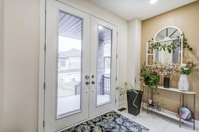 49 Bowline Vista, East Gwillimbury - Holland Landing image-0-3