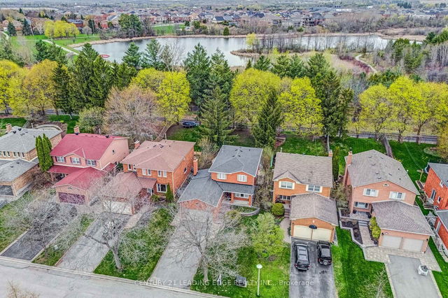 18 Ironwood Crescent