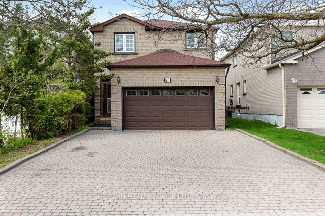 81 Stirling Crescent