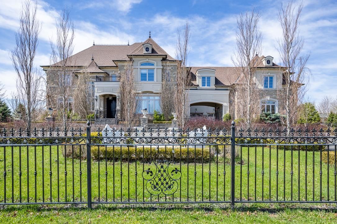 Detached House for sale at 106 Stallions Court, Vaughan, Rural Vaughan, L6A 4V5 - MLS: N12128416