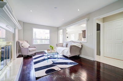 20 Norman Ross Dr, Markham - Middlefield image-0-3