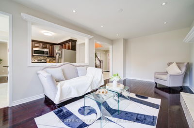 20 Norman Ross Dr, Markham - Middlefield image-0-4