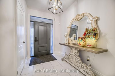 32 Deer Pass Rd, East Gwillimbury - Sharon image-0-1