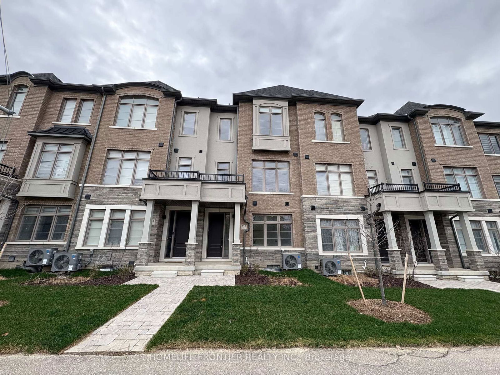 Townhouse for lease at 118-118 De La Roche Drive, Vaughan, Vellore Village, L4H 5A3 - MLS: N12129705