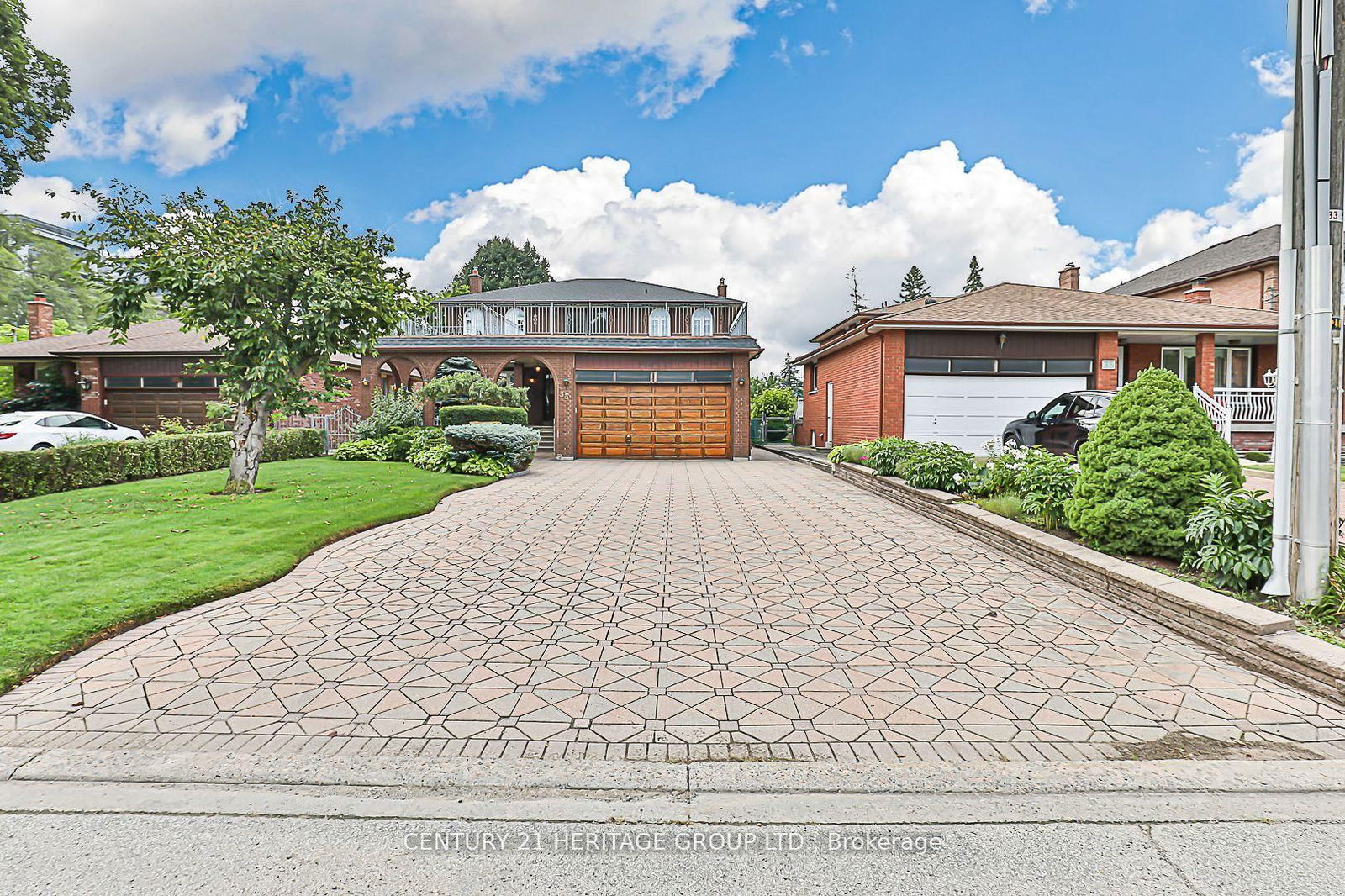 Detached House for sale at 33 May Avenue, Richmond Hill, North Richvale, L4C 3S7 - MLS: N12129827