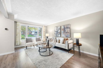 10 Gladiator Rd, Markham - Bullock image-0-3
