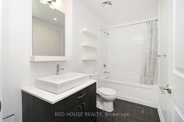 1513 - 9201 Yonge Street