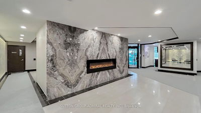 Unit 201 — 7601 Bathurst St, Vaughan - Crestwood-Springfarm-Yorkhill image-0-3