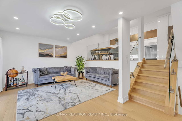 307 Milestone Crescent
