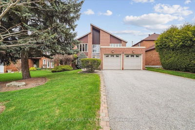 32 Delancey Cres, Markham - Markville