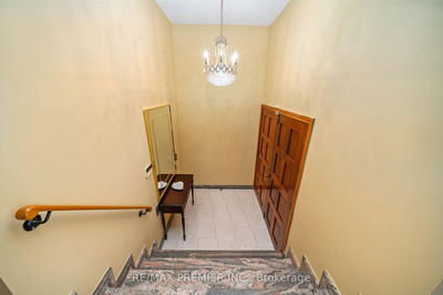 29 Ellerby Sq, Vaughan - West Woodbridge image-0-2