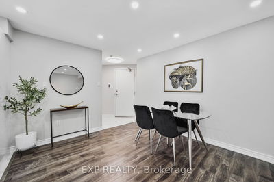 Unit 306 — 7250 Yonge St, Vaughan - Crestwood-Springfarm-Yorkhill image-0-4