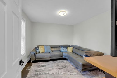 12 Reesor Pl, Whitchurch-Stouffville - Rural Whitchurch-Stouffville image-0-4