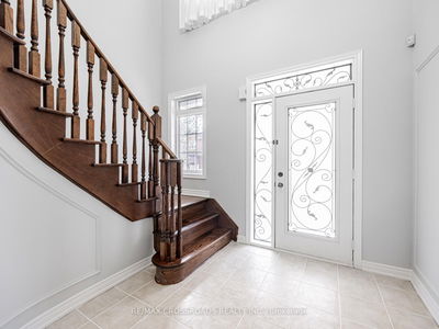 90 Reginald Lamb Cres, Markham - Box Grove image-0-2