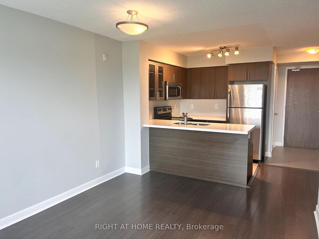 607 - 75 Norman Bethune Avenue
