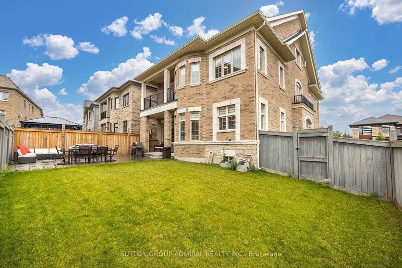36 Hurst Ave, Vaughan, L5A 4Y5 | Image 3