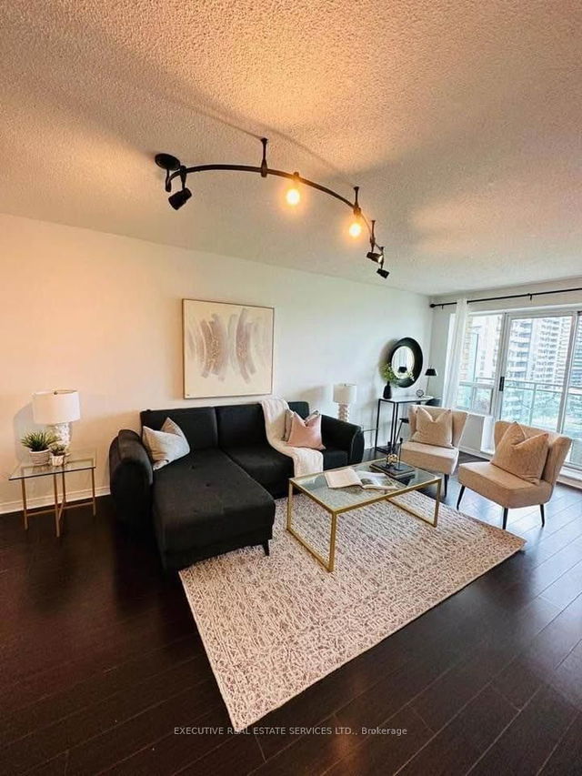 LPH12 - 39 Oneida Crescent