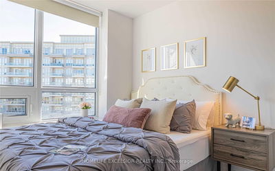 Unit 602 — 9 Stollery Pond Cres, Markham - Devil's Elbow image-0-2
