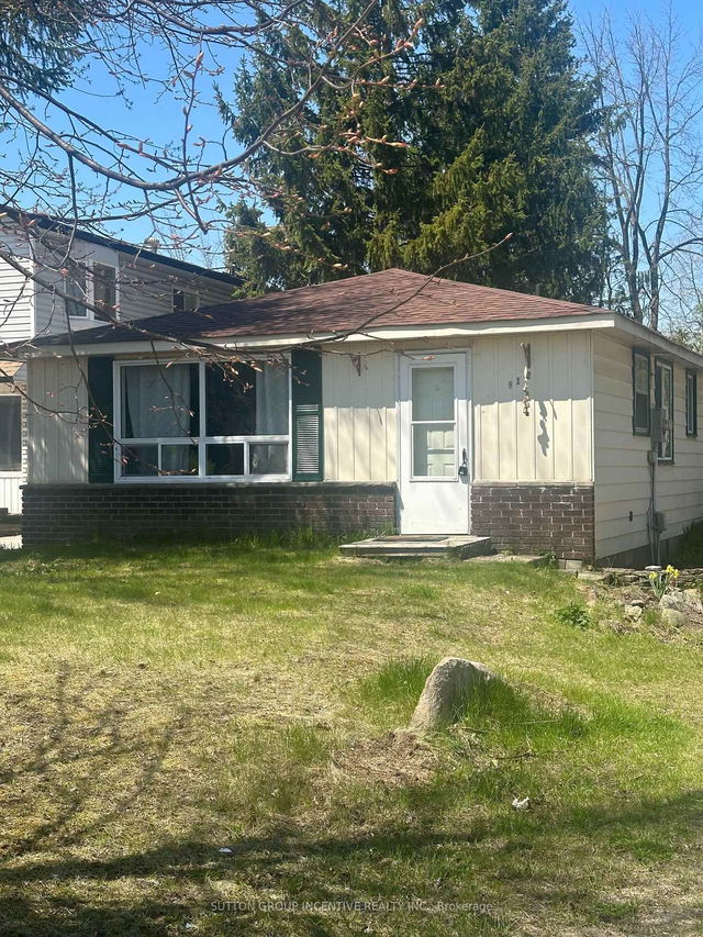 912 Innisfil Beach Road