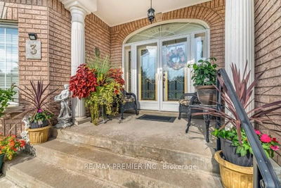 3 Avro Rd, Vaughan - Maple image-0-1