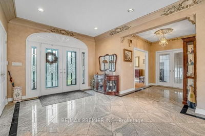 3 Avro Rd, Vaughan - Maple image-0-2