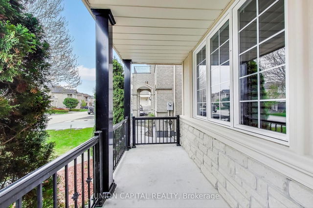 5 Robins Nest Drive