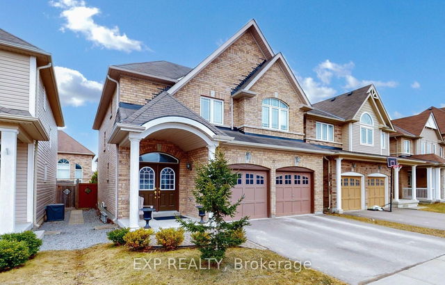 11 Bud Leggett Crescent