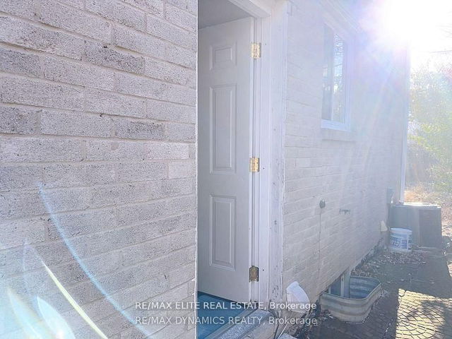 Bsmt - 232 Avenue Road