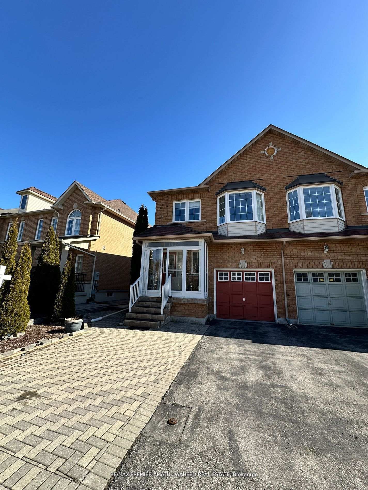 Building at 141 Foxchase Avenue, Vaughan, East Woodbridge