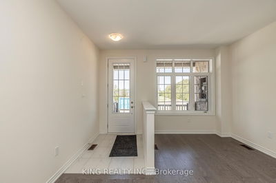 29 Bowline Vista, East Gwillimbury - Holland Landing image-0-3